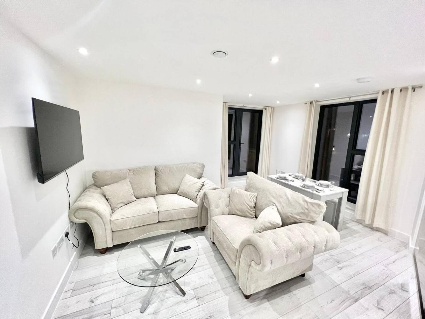 Queens Luxury Apartments Wembley Stadium - London Bagian luar foto